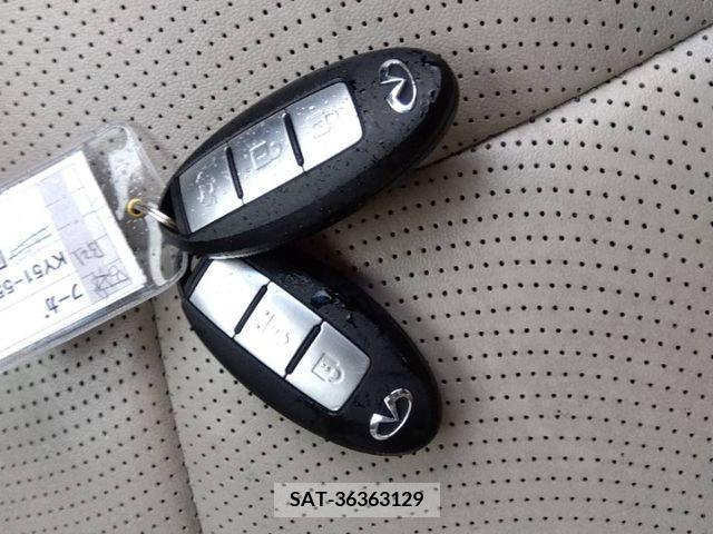 Nissan FUGA 2017-02 216683-8