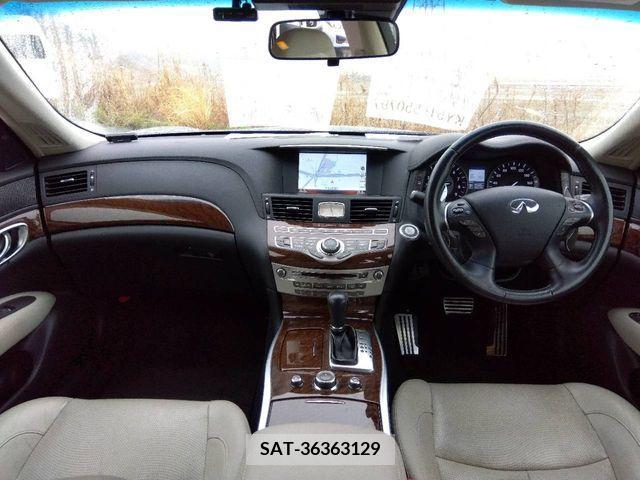 Nissan FUGA 2017-02 216683-3