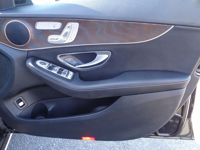 Mercedes Benz C-CLASS 2019-04 21819-18