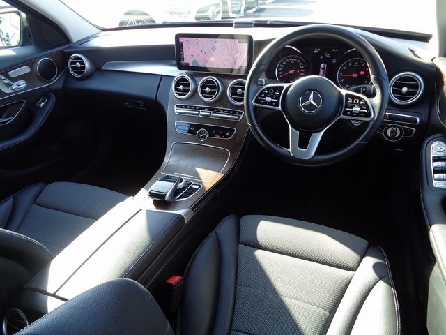 Mercedes Benz C-CLASS 2019-04 21819-9