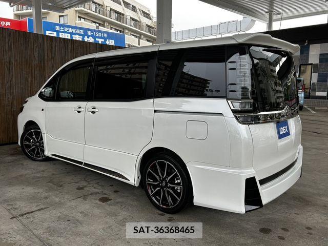 Toyota VOXY 2020-03 216469-8