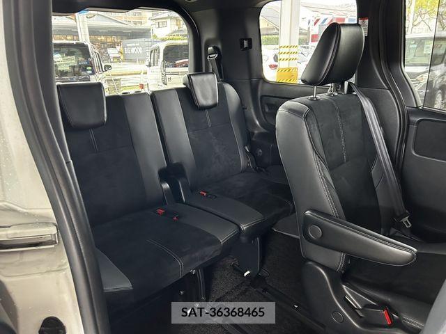 Toyota VOXY 2020-03 216469-13