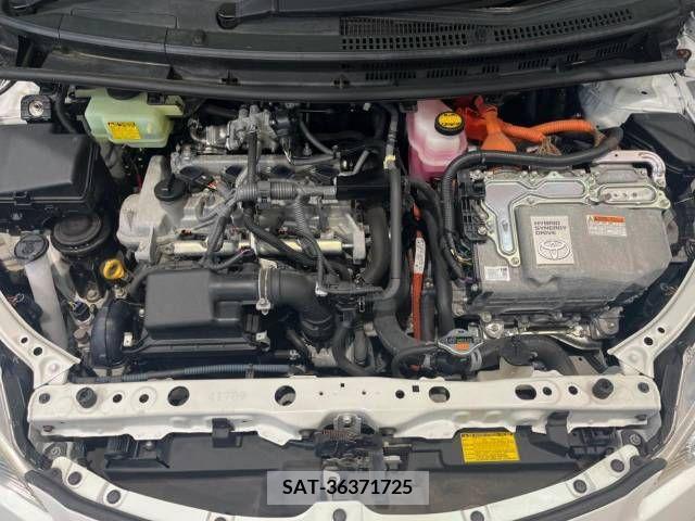 Toyota AQUA 2012-03 313942-18