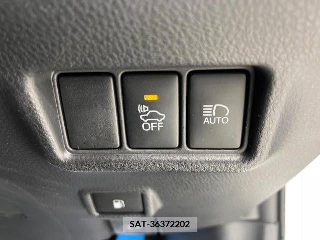 Toyota C-HR 2018-03 245526-7