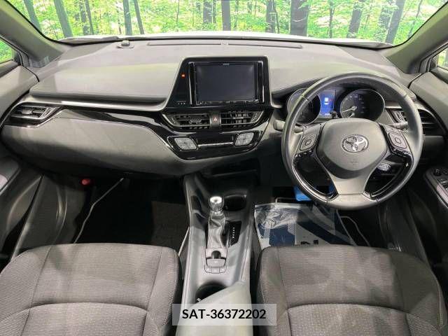Toyota C-HR 2018-03 245526-1