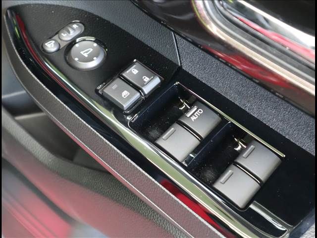 Honda N BOX CUSTOM 2020-03 8136-17