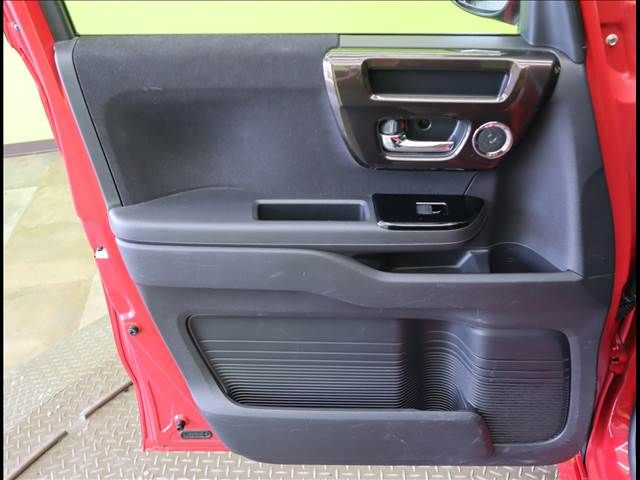 Honda N BOX CUSTOM 2020-03 8136-29