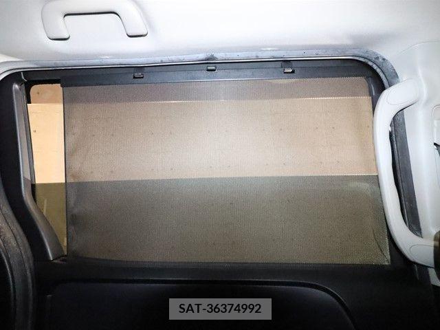 Toyota NOAH 2014-11 372734-26