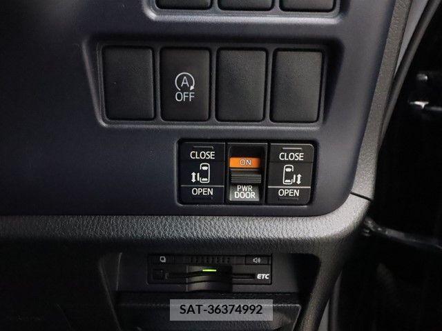 Toyota NOAH 2014-11 372734-12