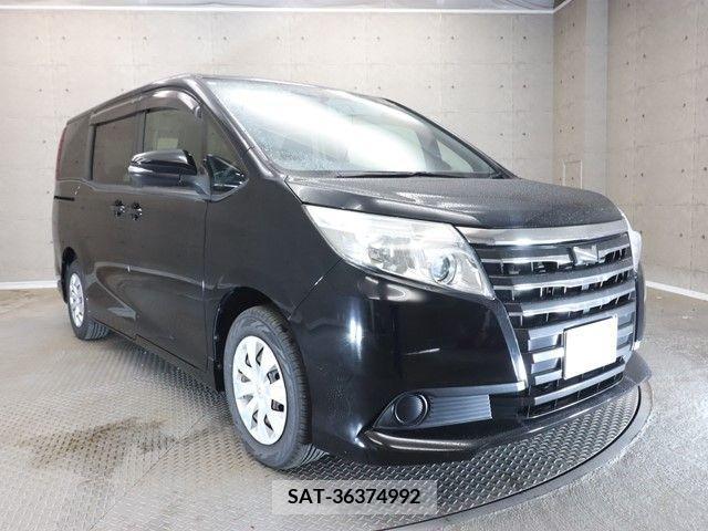 Toyota NOAH 2014-11 372734-21