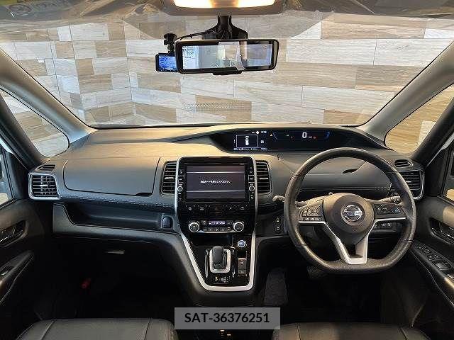 Nissan SERENA 2018-05 284189-1