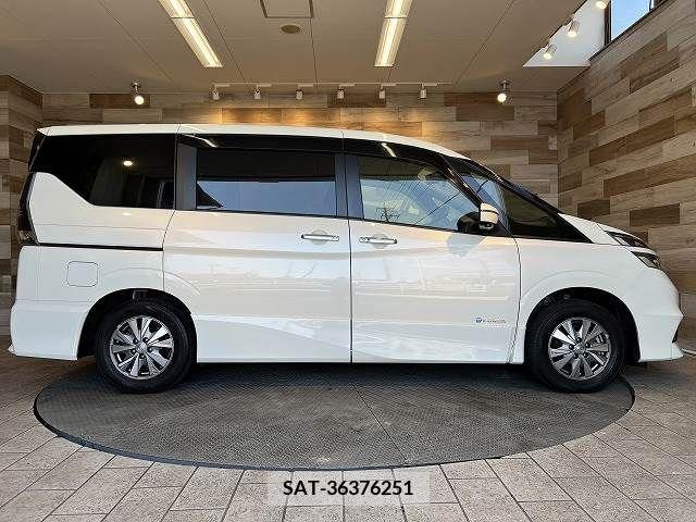 Nissan SERENA 2018-05 284189-17