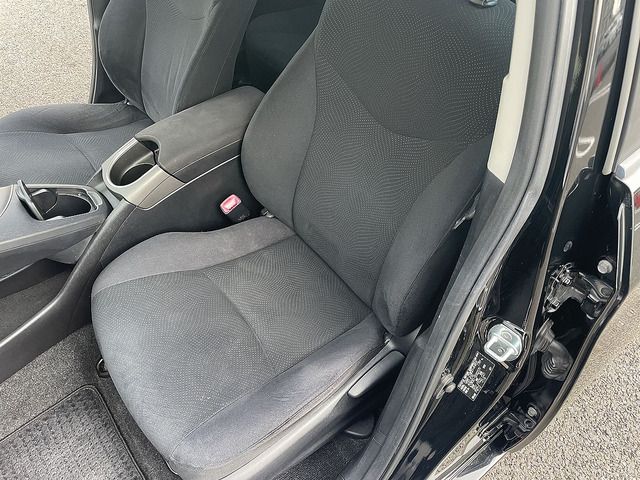 Toyota PRIUS 2013-02 4975-17
