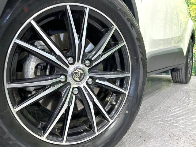 Toyota C-HR 2018-10 15503-13