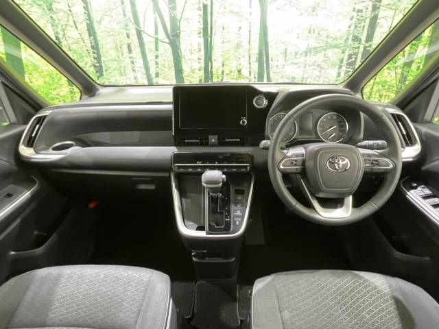 Toyota NOAH 2023-06 187356-1