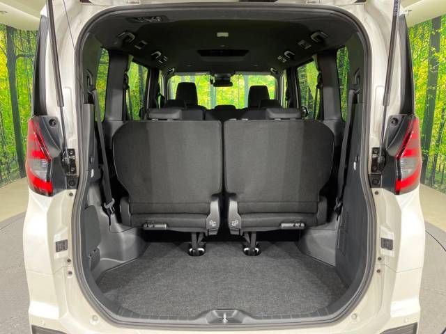 Toyota NOAH 2023-06 187356-10
