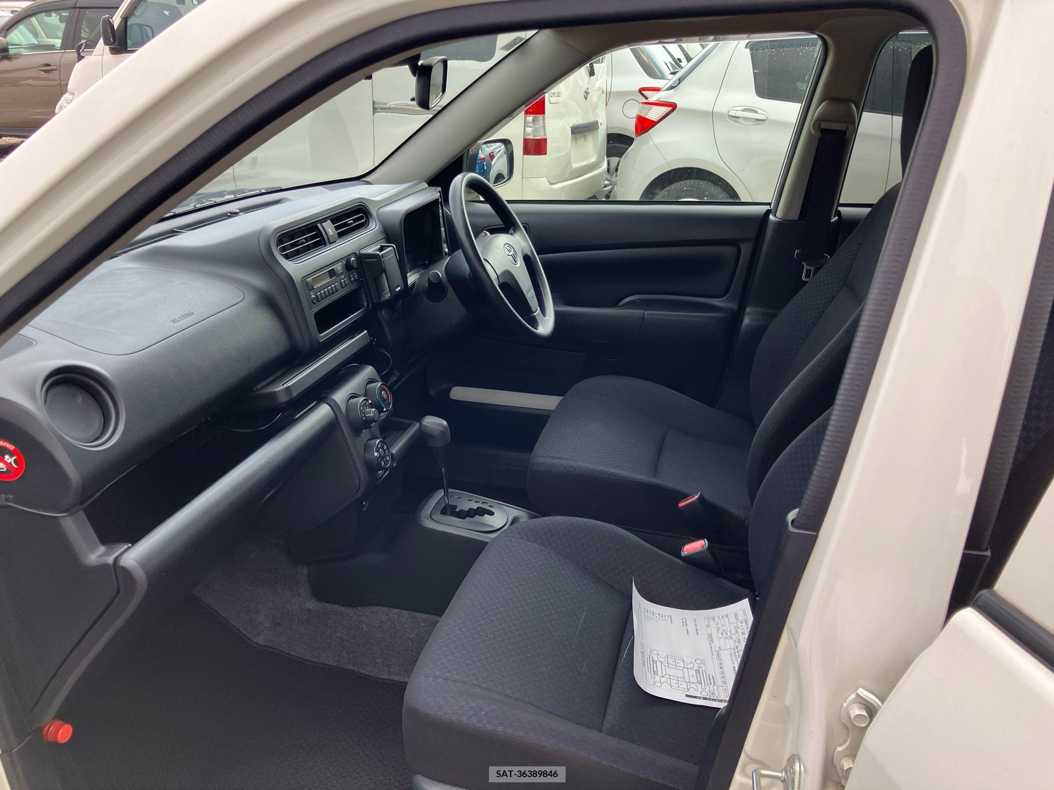 Toyota PROBOX VAN 2017-01 257739-9