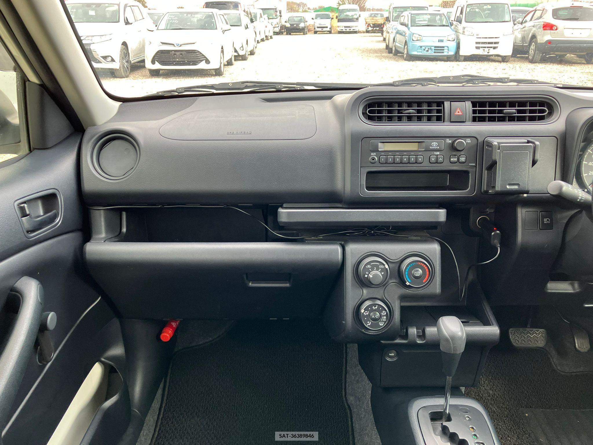 Toyota PROBOX VAN 2017-01 257739-13