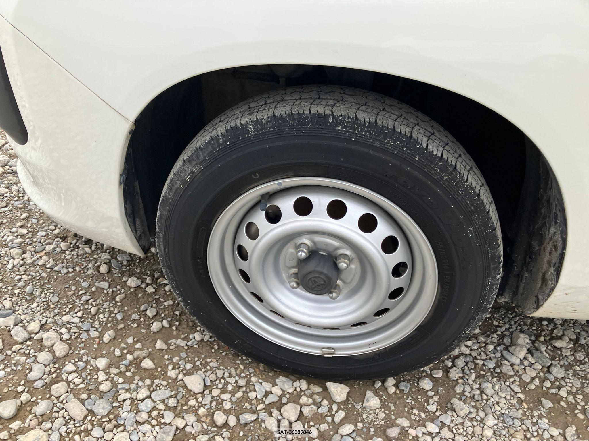 Toyota PROBOX VAN 2017-01 257739-18