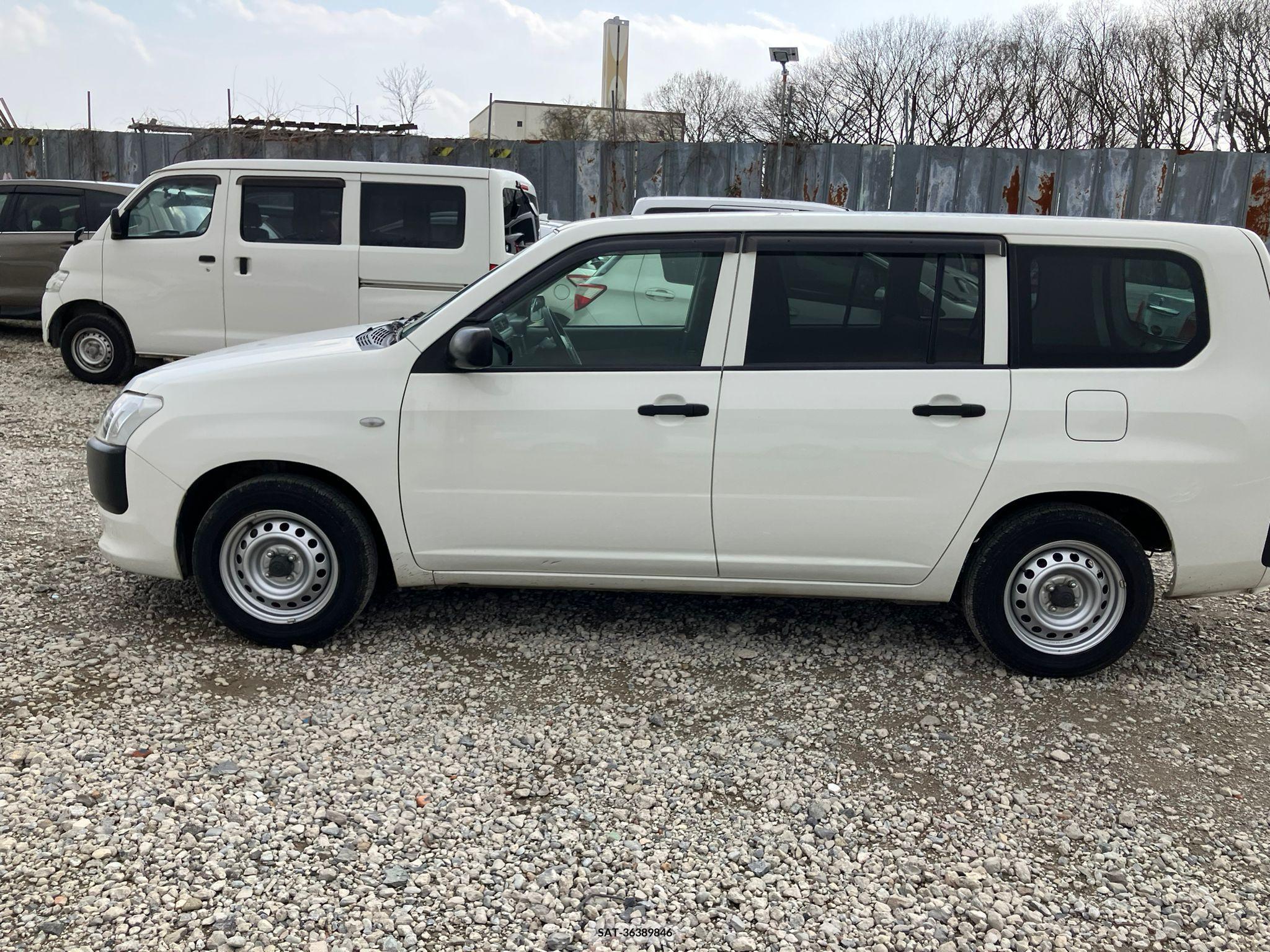 Toyota PROBOX VAN 2017-01 257739-5