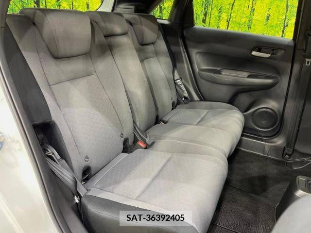 Honda FIT 2021-03 242151-10
