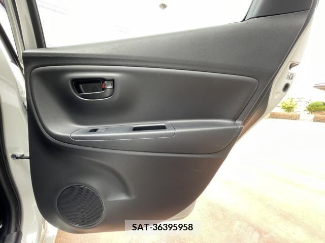 Toyota VITZ 2018-06 328852-14