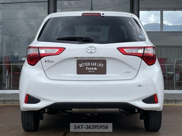 Toyota VITZ 2018-06 328852-2