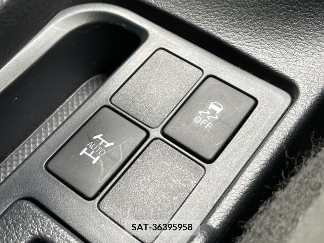Toyota VITZ 2018-06 328852-25