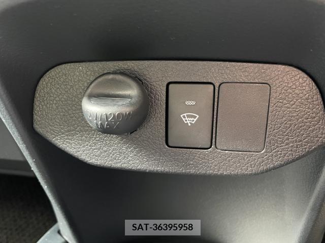 Toyota VITZ 2018-06 328852-24