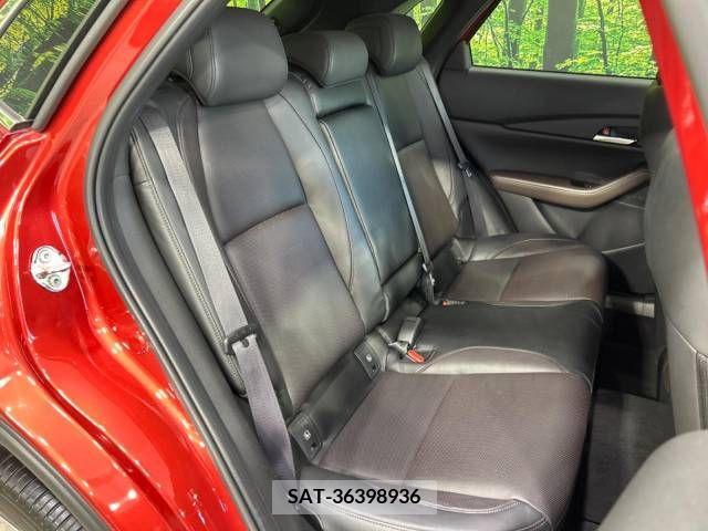 Mazda CX-30 2020-01 265625-7