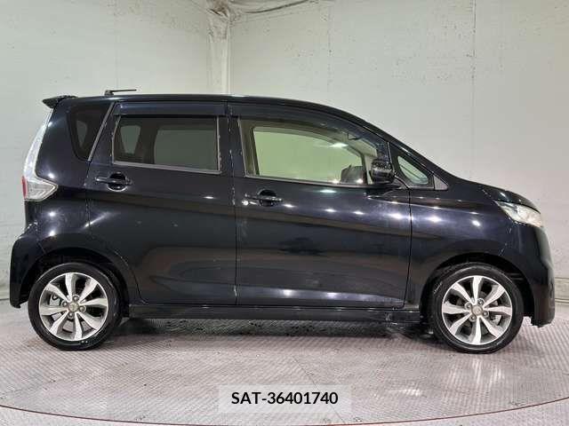 Nissan DAYZ 2014-01 230694-7