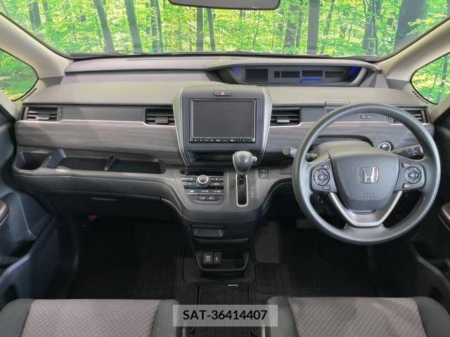 Honda FREED 2022-12 360704-1