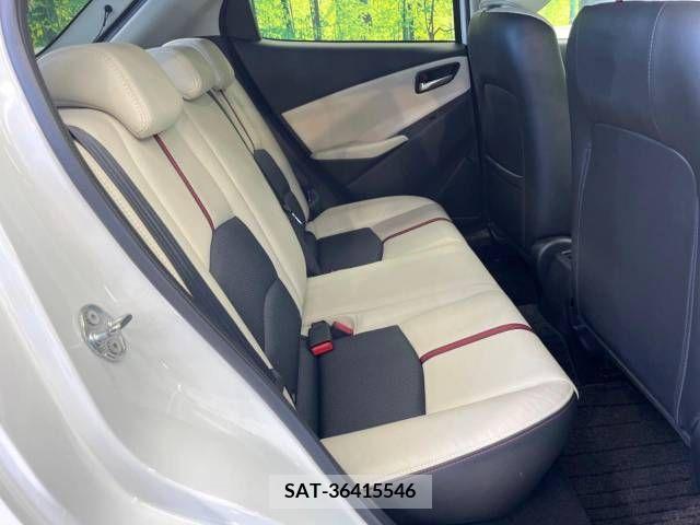 Mazda DEMIO 2016-08 359393-9