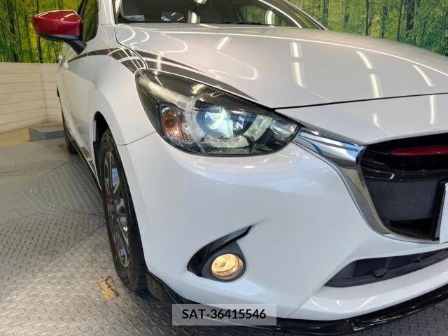 Mazda DEMIO 2016-08 359393-12
