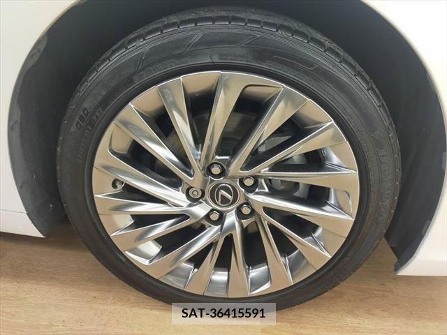 Lexus ES 2019-03 387962-11
