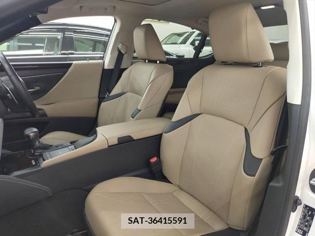 Lexus ES 2019-03 387962-27