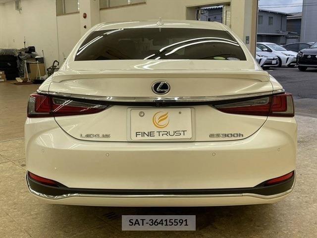 Lexus ES 2019-03 387962-15