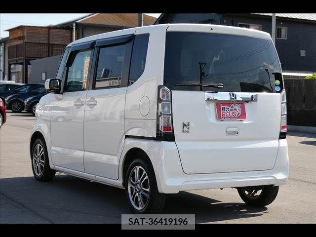 Honda N BOX 2013-04 306477-17