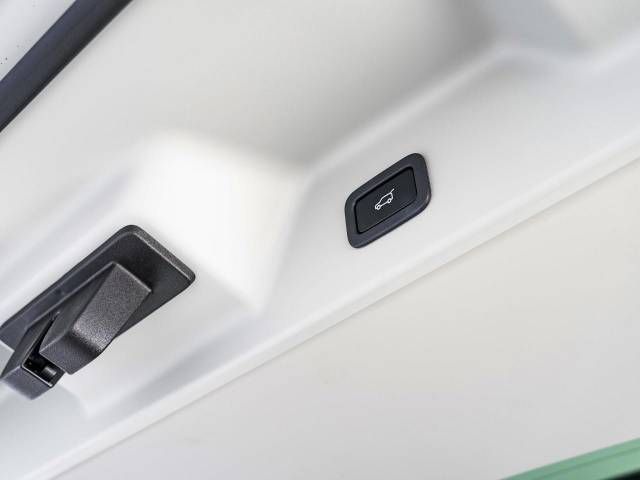 ROVER RANGE ROVER 2022-05 18715-7