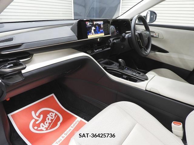 Toyota CROWN 2023-09 346427-9