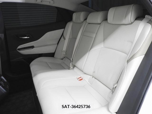 Toyota CROWN 2023-09 346427-15