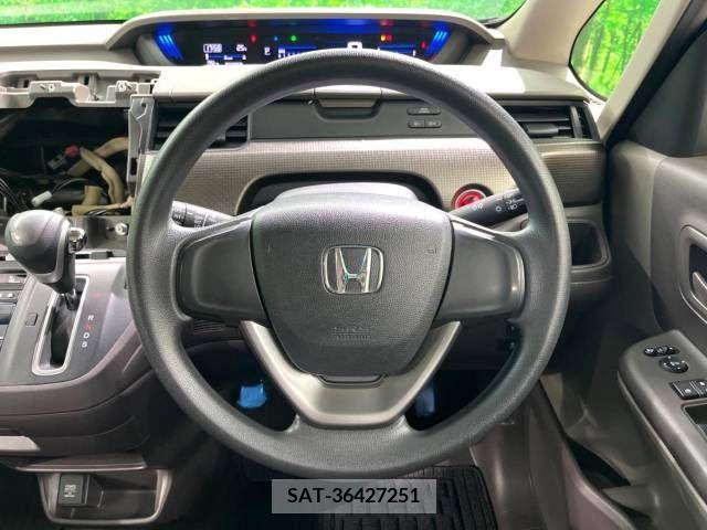 Honda FREED 2017-05 302902-9