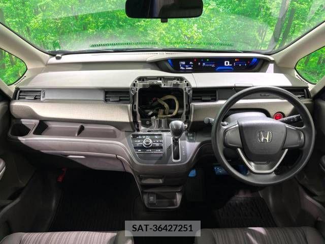 Honda FREED 2017-05 302902-1