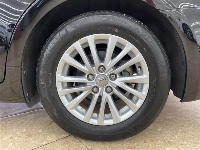 Toyota CROWN SEDAN 2017-09 183267-16