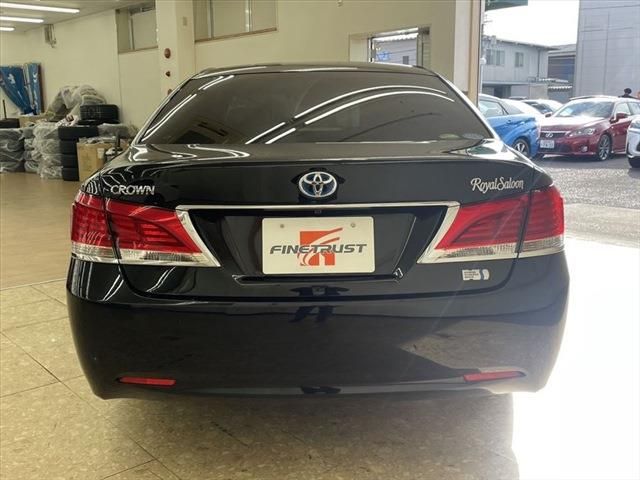Toyota CROWN SEDAN 2017-09 183267-5