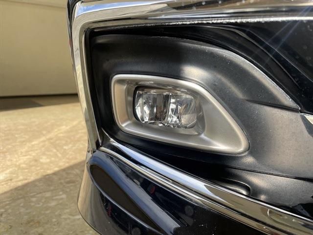 Toyota CROWN SEDAN 2017-09 183267-11