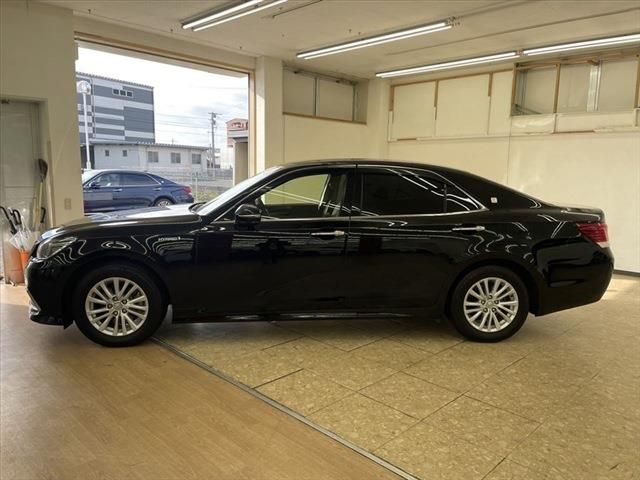 Toyota CROWN SEDAN 2017-09 183267-7