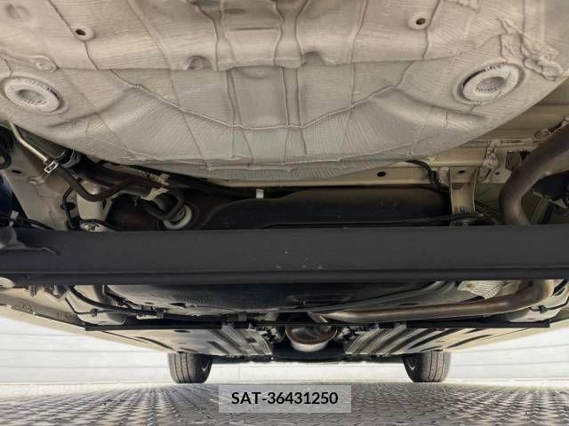 Suzuki SWIFT 2018-08 320939-19