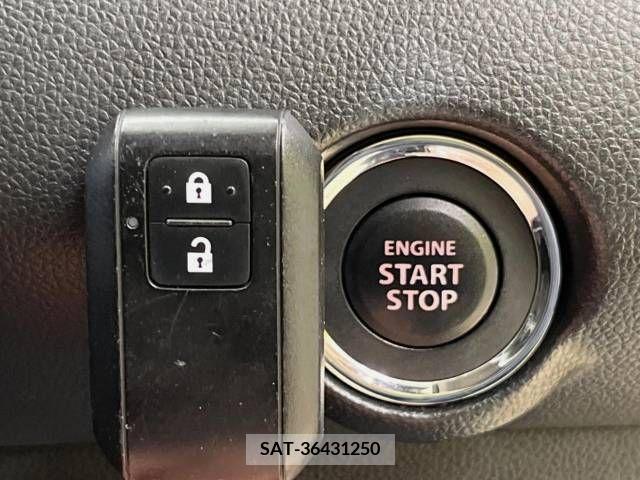 Suzuki SWIFT 2018-08 320939-7