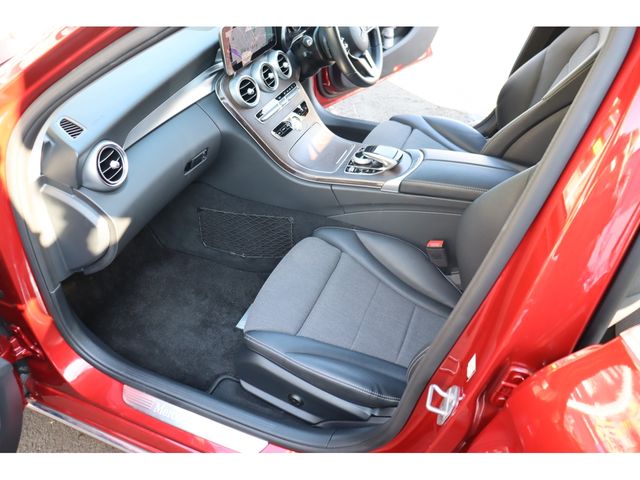 Mercedes Benz C-CLASS 2018-01 196631-5